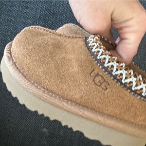 Toddler Ugg size 6